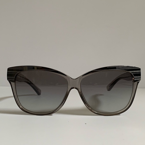 ‼️SOLD‼️ Tory Burch Retro Cat Eye Grey Sunglasses - Picture 2 of 8